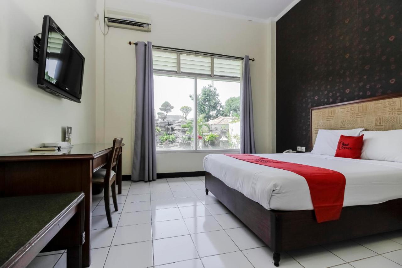 Reddoorz Plus Near Grage City Mall Cirebon Dış mekan fotoğraf
