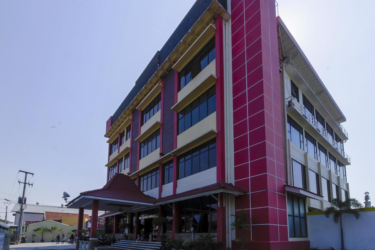 Reddoorz Plus Near Grage City Mall Cirebon Dış mekan fotoğraf