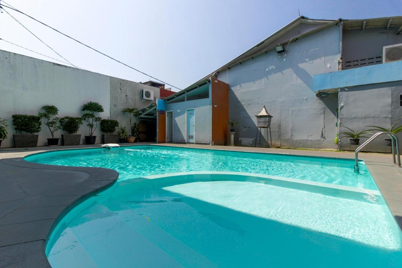Reddoorz Plus Near Grage City Mall Cirebon Dış mekan fotoğraf