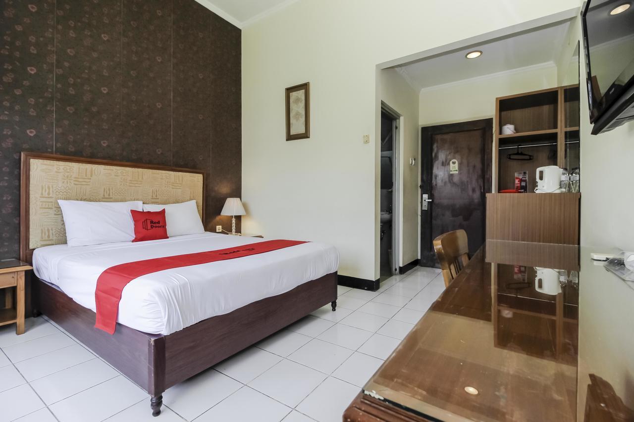 Reddoorz Plus Near Grage City Mall Cirebon Dış mekan fotoğraf